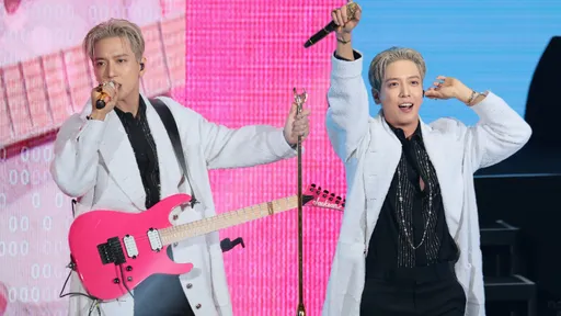 寵粉3度上台安可！鄭容和自豪全能「超會寫歌」　驚喜飆唱林俊傑夯曲