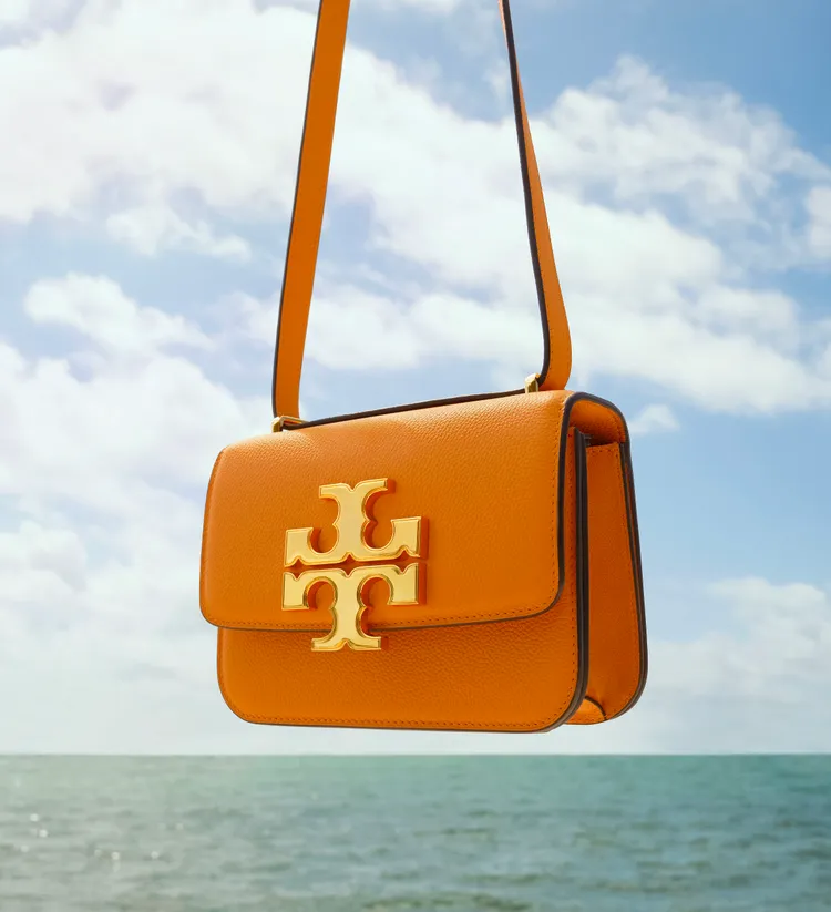 Eleanor百合橘色肩背包，2萬6900元。品牌提供