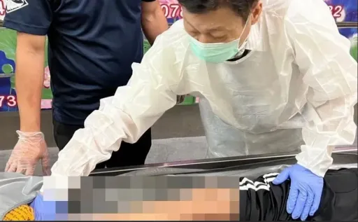 高大成再揪猫腻! 5亿高中生右手针孔「生前造成」:死后坠楼是他杀