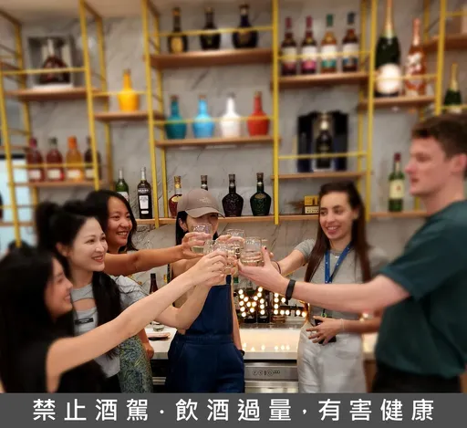 保樂力加實踐於亞洲推廣理性飲酒的承諾 在台灣推出「Drink More Water」宣導活動