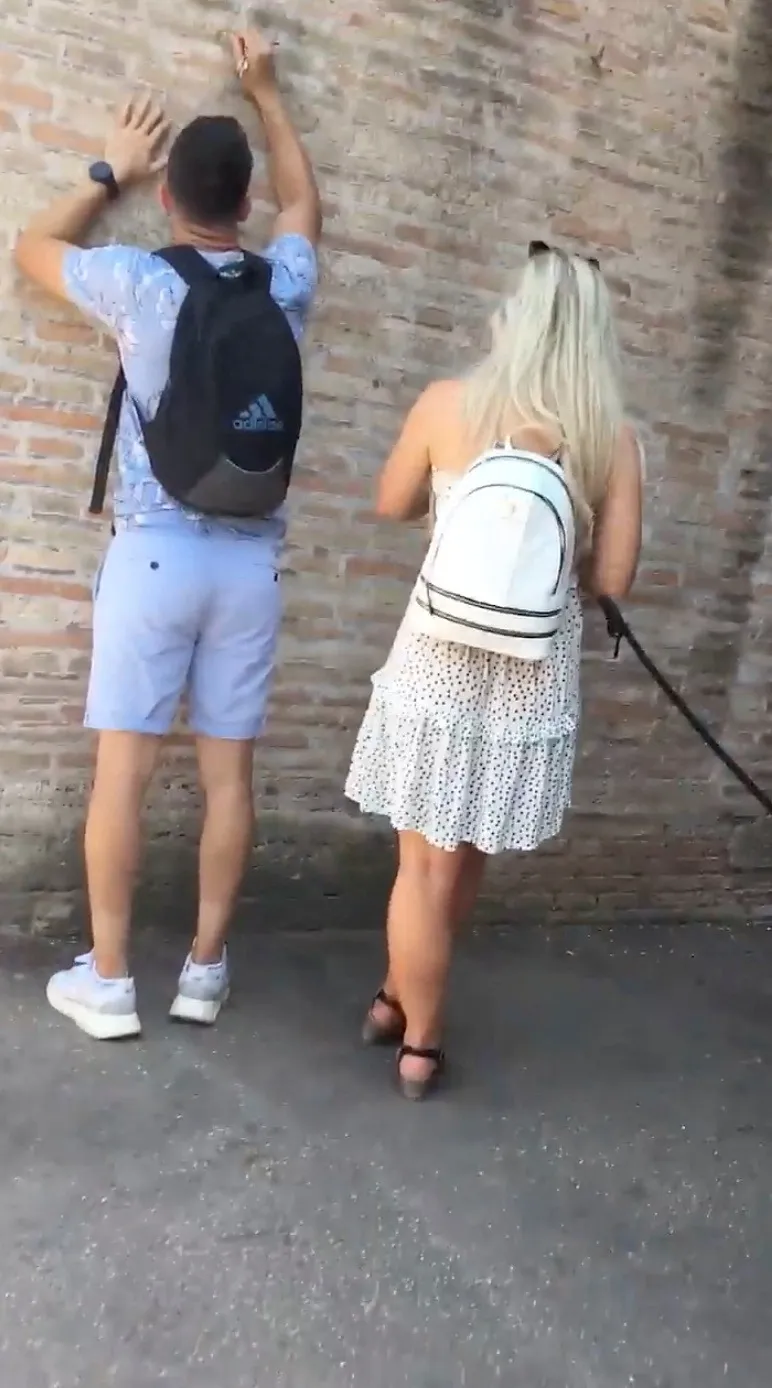 據信其女友旁觀。路透社