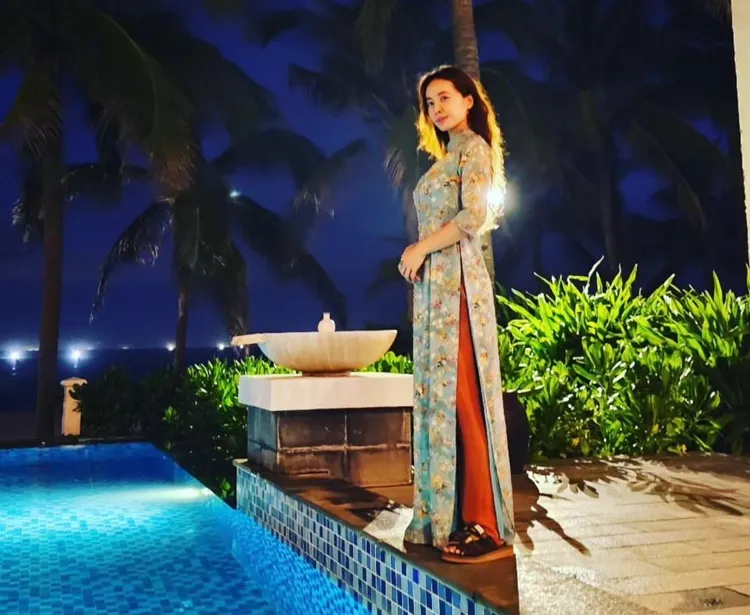 蔡依林身著越南傳統服飾。翻攝蔡依林IG