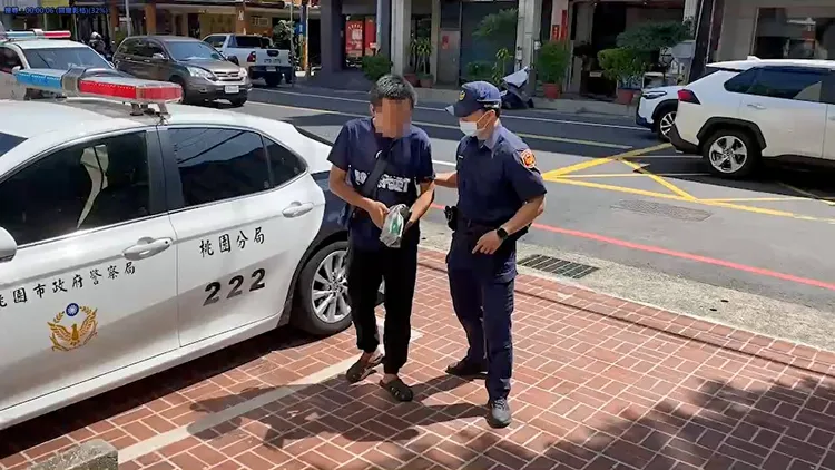 警方逮捕男子到案。桃園警分局提供