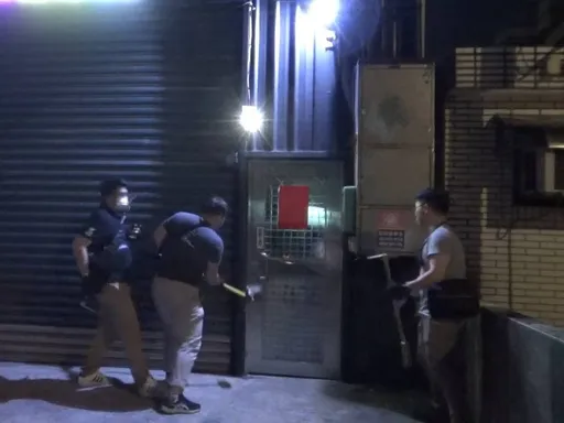 藝品店內藏賭場!桃警攻堅逮40人 桃警局長宣示:徹底消滅百家樂賭場