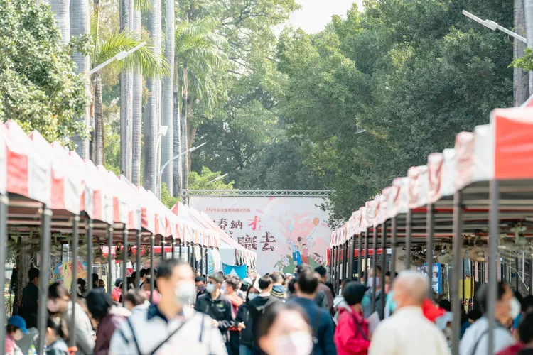 屏東縣勞青處將於7/日在屏東縣立體育館辦理「高中職人才就業媒合x職業探索博覽會」。資照