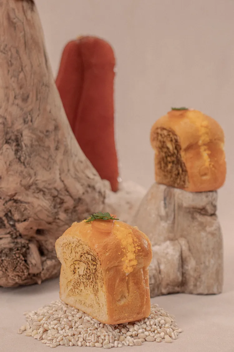 台北晶華酒店西餐廚藝總監林顯威設計的烏魚子蛋沙拉布里歐。晶華提供