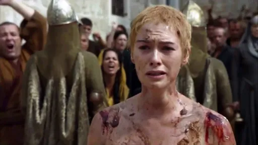 《權力遊戲》裸體遊街真實上演 他們被罰到直呼再也不敢了