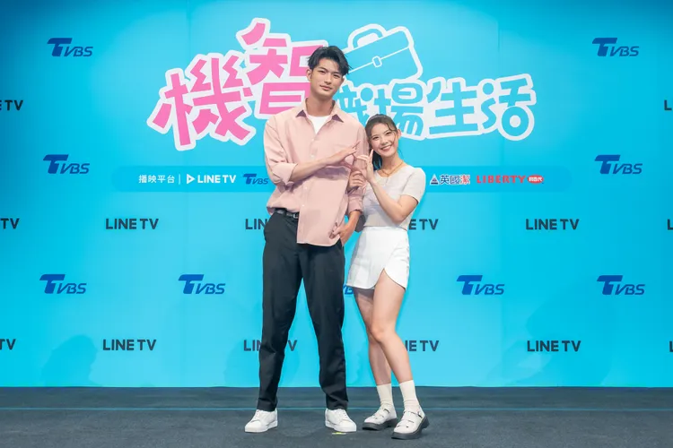 商鈞（右）、王敏淳。