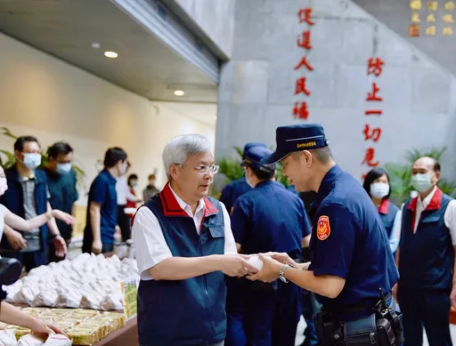 警察節一早就有驚喜 北市警局700份「元氣早餐」慰勞同仁