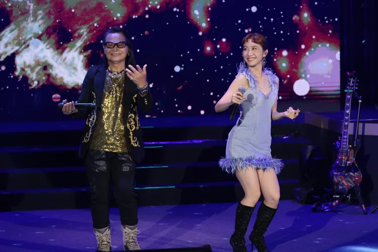 沈文程與Lulu深情對唱。彭欣偉攝