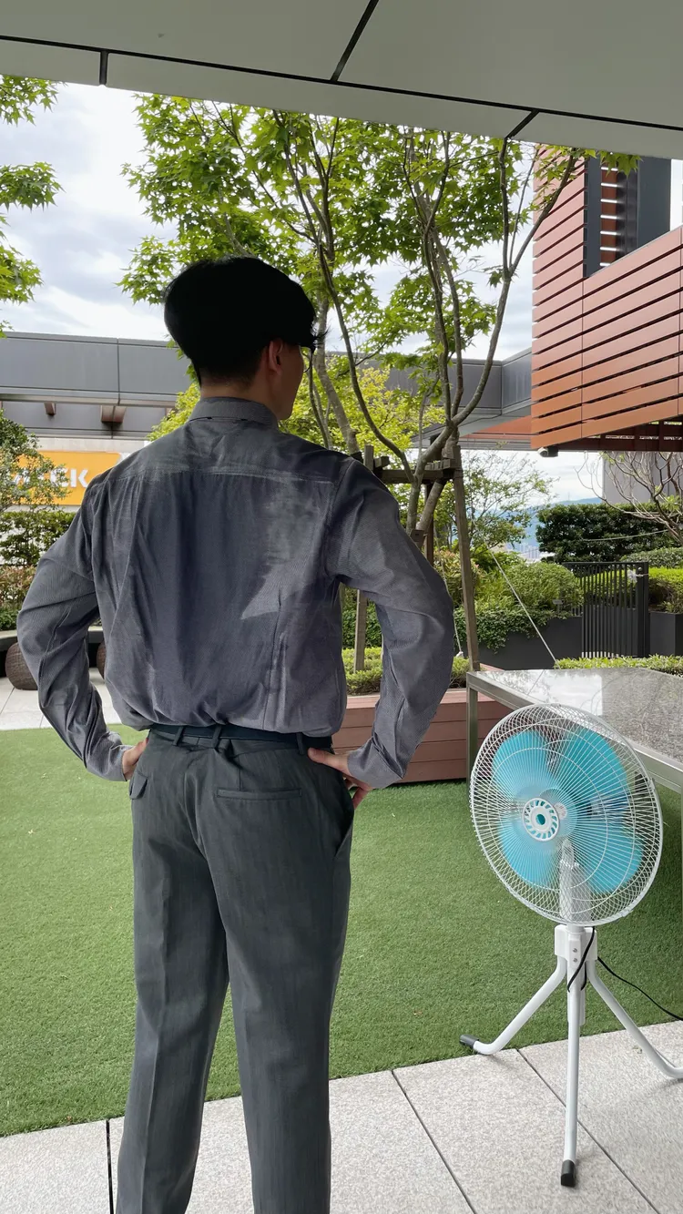 林俊逸高溫下拍攝MV，全身濕透。媒體棧提供