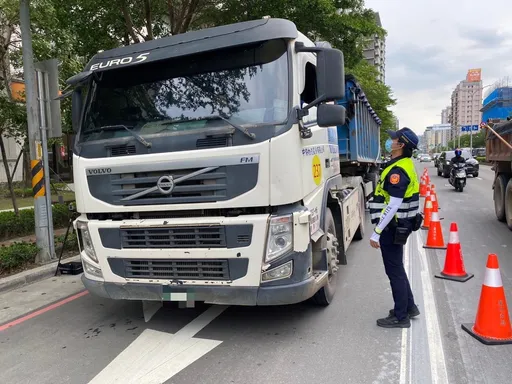 蘆洲警取締大型車違規 今年已1798件!這工業區就佔771件