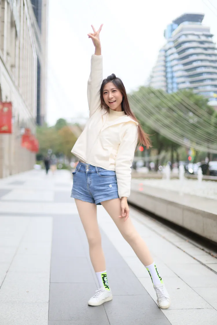 艾咪換個髮型更加俏麗。鄭孟晃攝