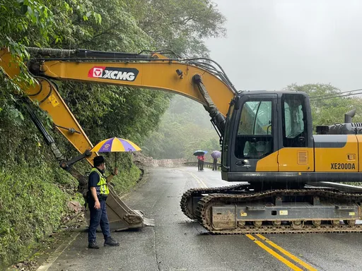宜蘭太平山聯外道路坍方 172旅客今晚持續受困太平山莊