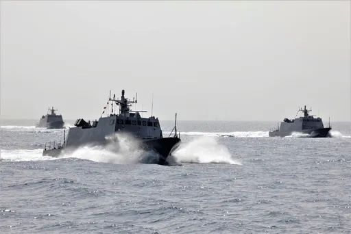 驚！2俄羅斯護衛艦現蹤台灣東部海域　國軍全程嚴密監控