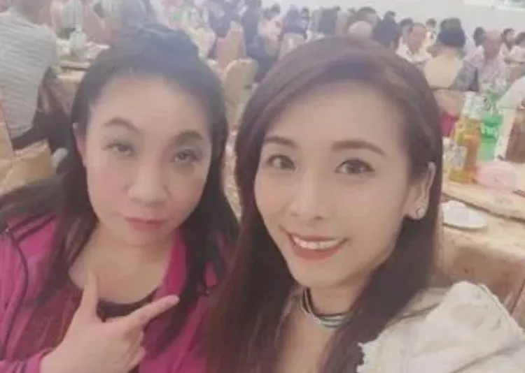 Amy（右）和如花日前在活動上合影，如花外貌幾乎沒什麼改變。翻攝Amy IG