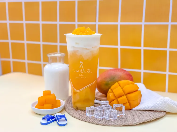 二口旅茶「爆芒奶霜恰恰」。業者提供