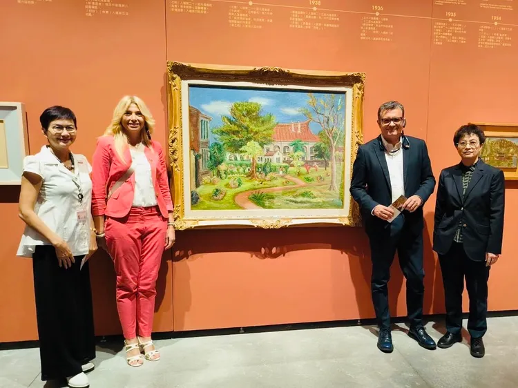 義大利參議院訪團參觀台南市美術館。市府提供