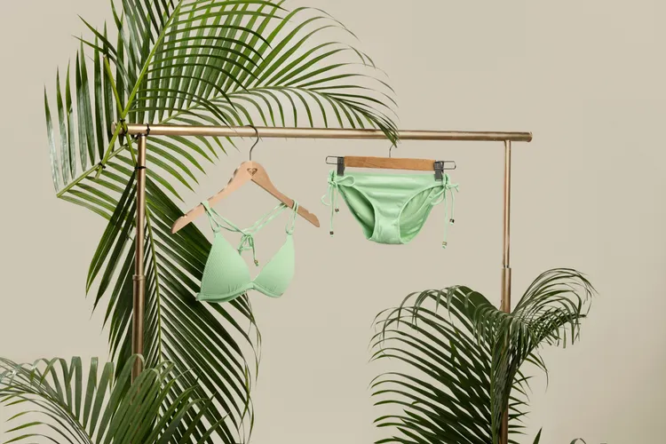 波波UP比基尼，3280元。品牌提供