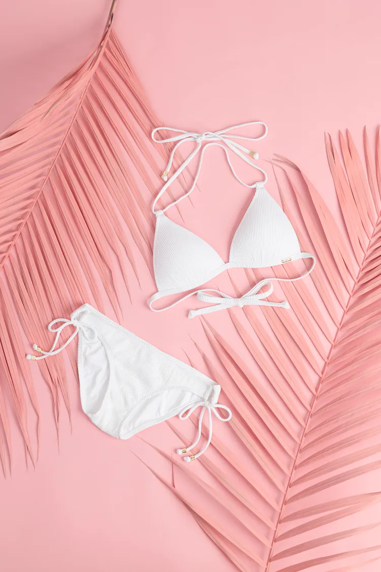 波波UP比基尼，3280元。品牌提供