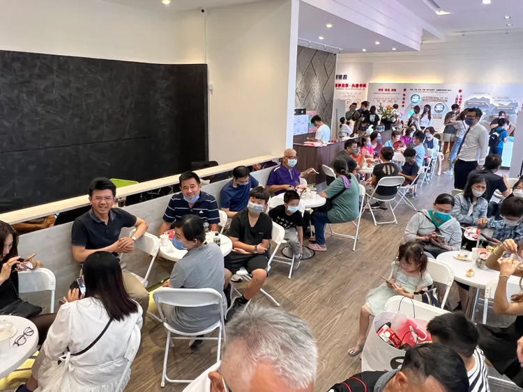 「冠傑Ui」距離捷運站不遠，周邊就是目前就業人口5萬人楠梓科技產業園區。葉家銘攝