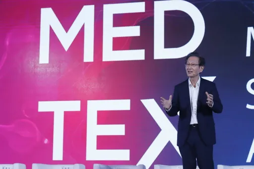 施崇棠:華碩AI像是安卓平台 未來有不同發揮空間