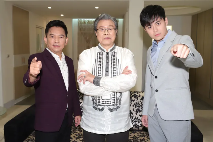 楊烈（中）《市井豪門》中有2位跟班元六（左）、王詠雋。民視提供