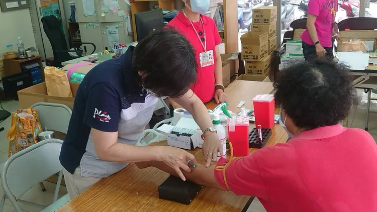 市府增設採檢站。衛生局提供