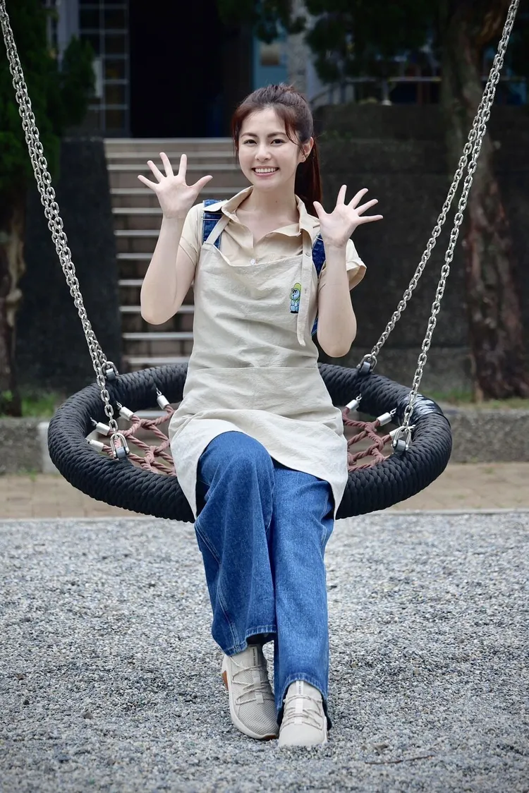 任容萱對於男友遭影射，感到尷尬難以回應。林林攝