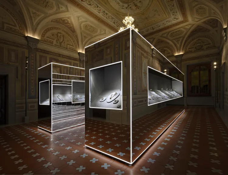 義大利精品GUCCI早先於佛羅倫斯「GUCCI典藏之家」中，揭曉了旗下第4個高級珠寶系列――「Gucci Allegoria四季寓言」。品牌提供