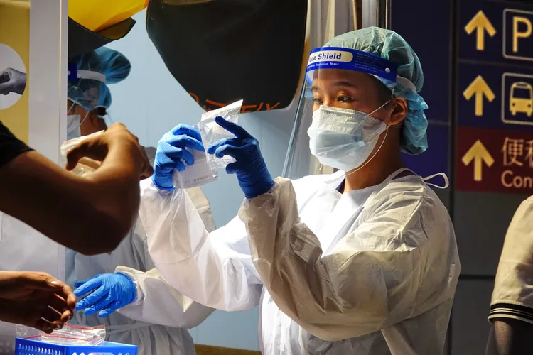 初步篩檢的好處，是結果快且成本低。示意圖