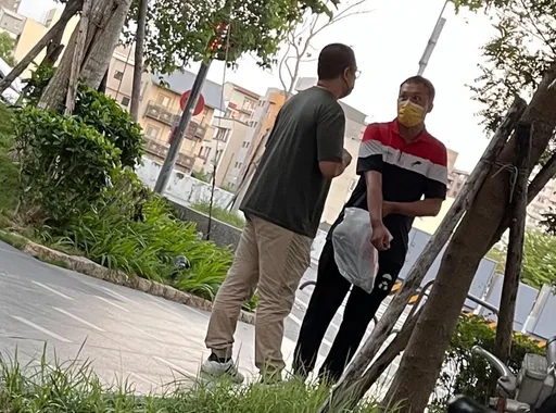 5亿高中生之死|同性配偶不只换装还拎鞋子 律师怀疑这件事