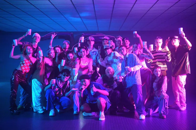 B.T.O.D、夏沐與舞者開心大合照。寬寬整合行銷提供