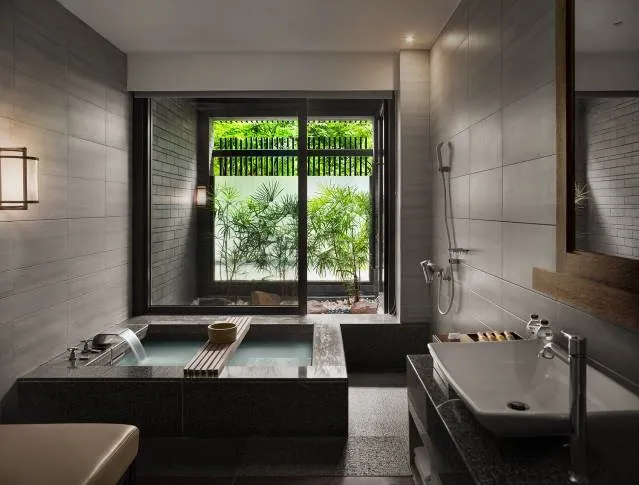 北投麗禧「春夏一日遊專案」，雙人90分鐘獨立湯屋搭配專屬餐點，多種類型湯屋任選，私享靜謐悠閒時光。業者提供