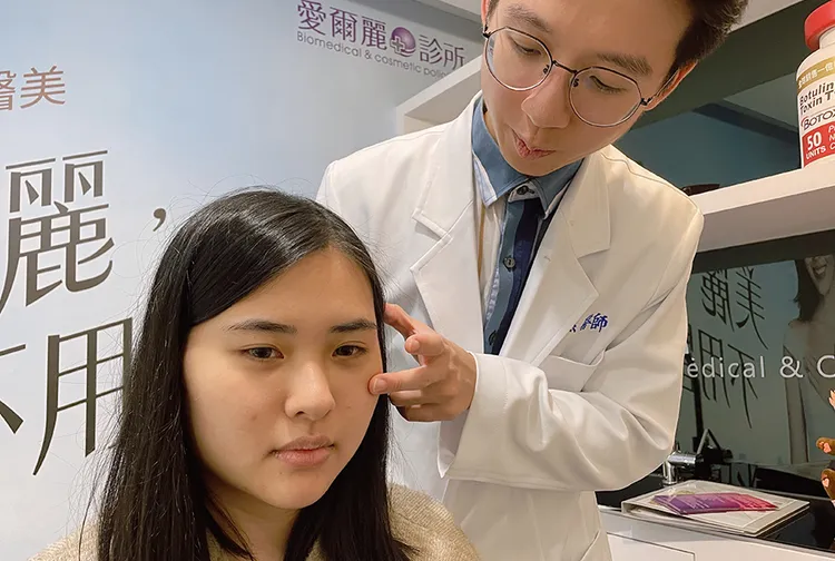 黃浩然醫師提醒，由於每個人身體狀況不同，治療前應尋求專業合格醫師的諮詢，透過專業分析，除了達到最好的醫美效果，也確保能夠安全自信地變美麗。愛爾麗診所提供