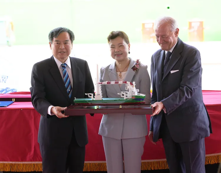 環海翡翠輪由台船公司與比利時DEME集團聯手打造。台船提供