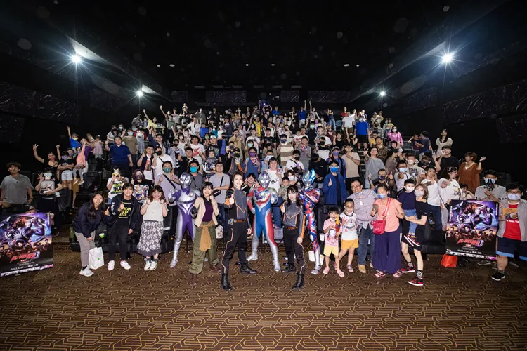 松本大輝、村山優香、中村加彌乃昨到了威秀影城宣傳，嗨翻全場大小朋友。野獸國提供