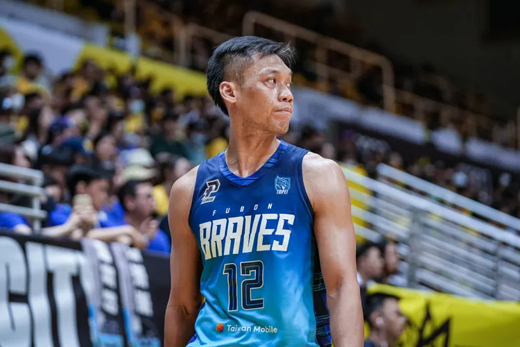 林志傑首戰得到12分。PLG