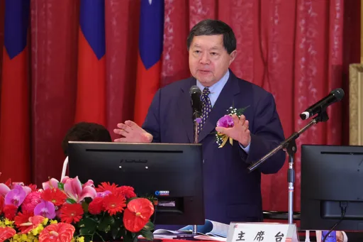 一張萬年合約讓國泰、遠東兩大集團打官司 徐旭東公開回應了