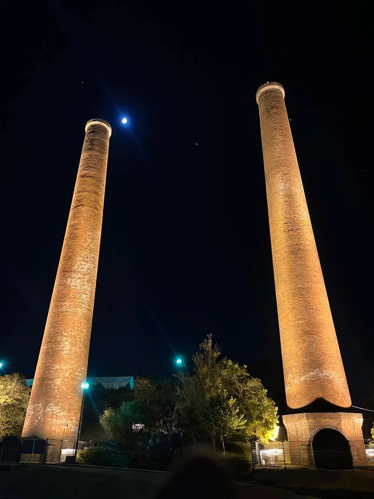 石炭・歴史博物館高達45.45公尺煙囪仍保存完好。石炭・歷史博物館提供