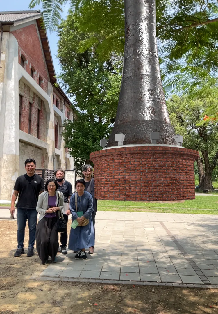 日方人員與山上水道博物館方人員AR照。南市府提供