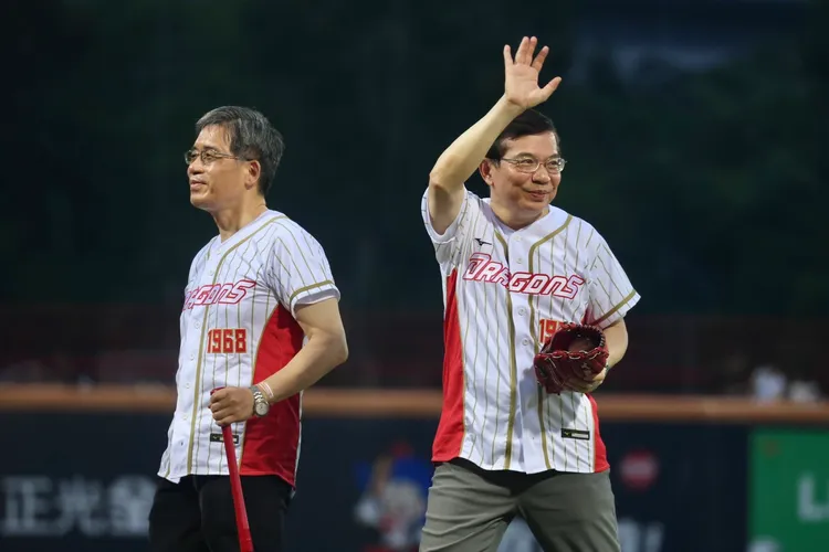 王國材分享，自己也有收看今年的經典賽。林林攝