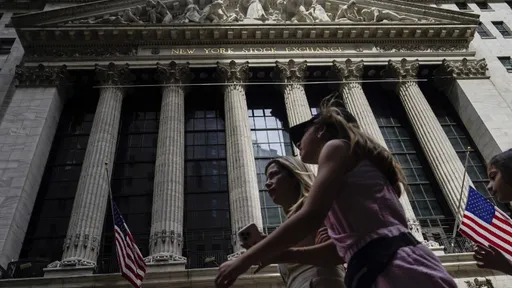 鮑爾將赴國會作證 道瓊殺近200點