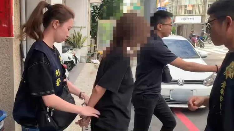 閨密開門讓男友進入後演很大，令被害人心寒。讀者提供