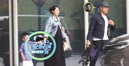 野生捕獲|明道推嬰兒車伴妻兒逛商場 女團老婆7個月孕肚現形