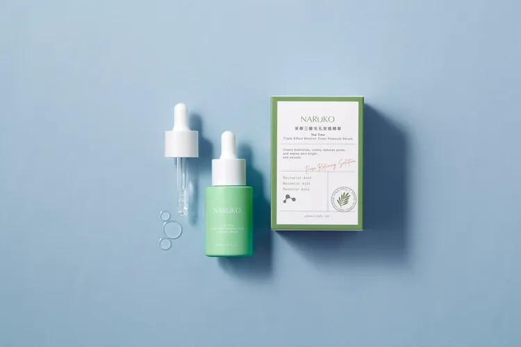 NARUKO茶樹三酸毛孔安瓶精華，30ml／799元。品牌提供