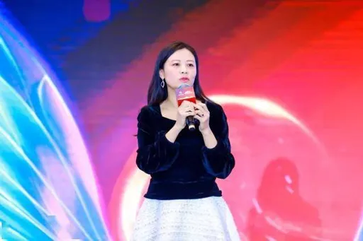 旗下基金淨值大減 「私募魔女」道歉並解釋原因