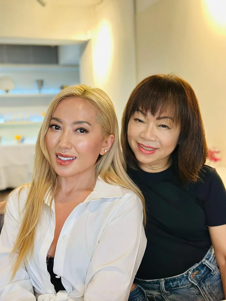 Tina Craig（左）與陳彩霞。張家玲攝