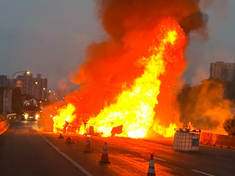 現場火勢。國道警方提供