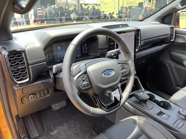 Ford全新Ranger數位化座艙，在XLT及Wildtrak均配置了8吋全彩液晶智慧多功能儀錶板。林浩昇攝